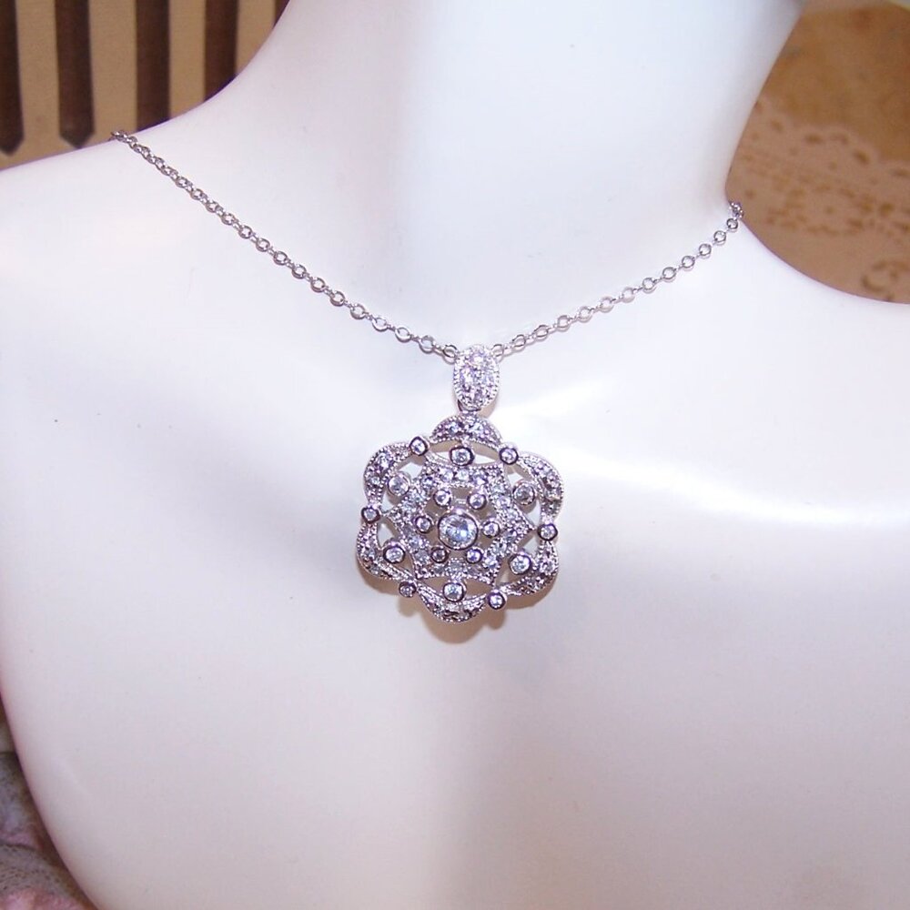 FAS Sterling Silver Cubic Zirconia CZ Snowflake Pendant on 18" Chain Necklace